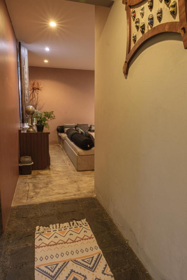 Ruth'S Bed & Breakfast Lembang Esterno foto