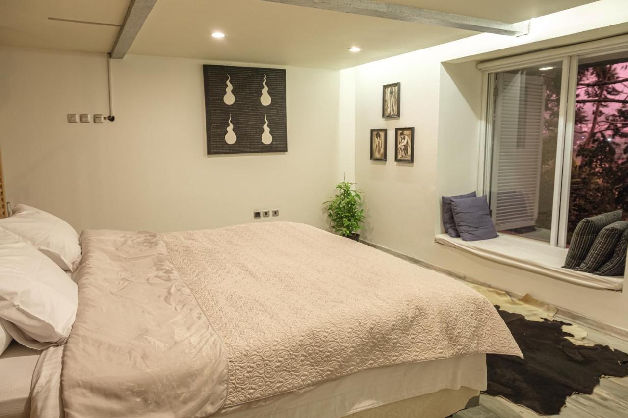 Ruth'S Bed & Breakfast Lembang Esterno foto