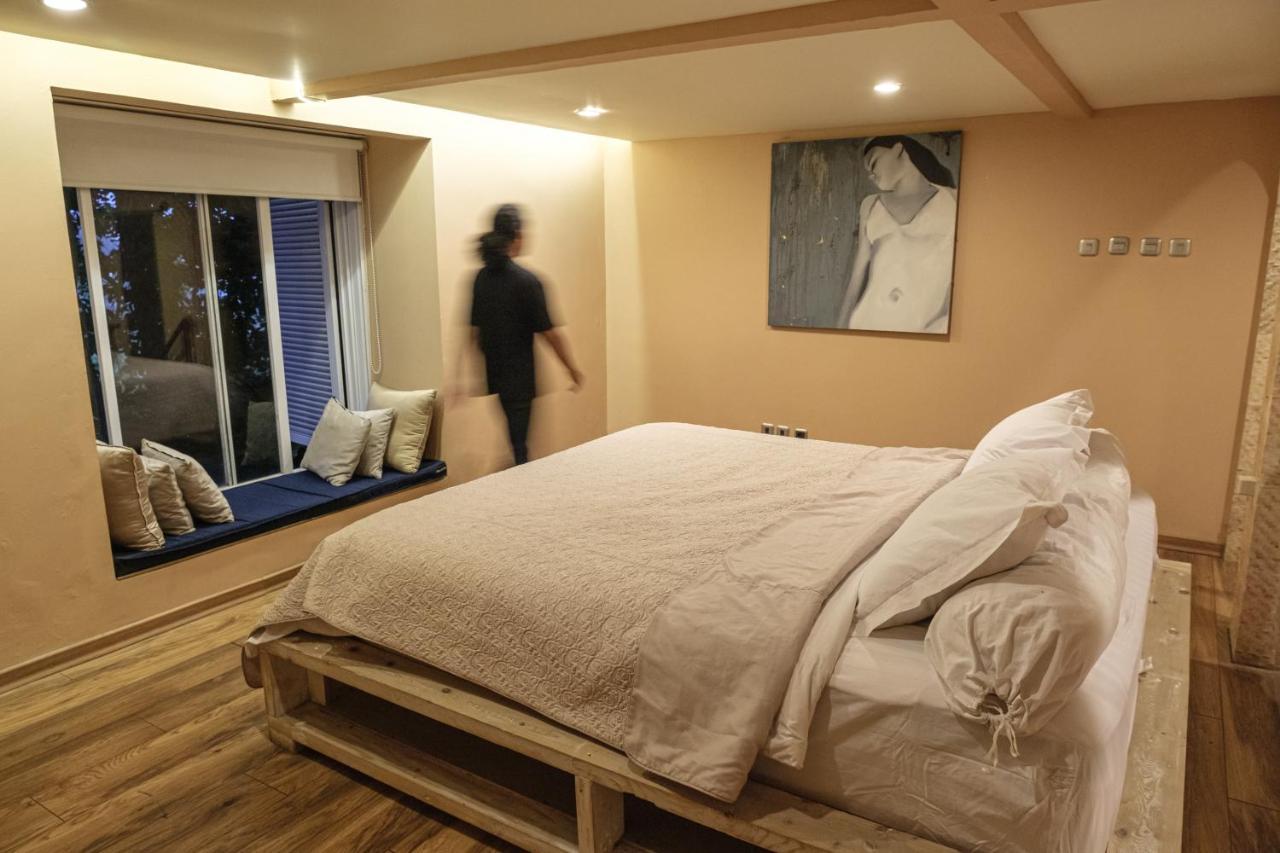 Ruth'S Bed & Breakfast Lembang Esterno foto