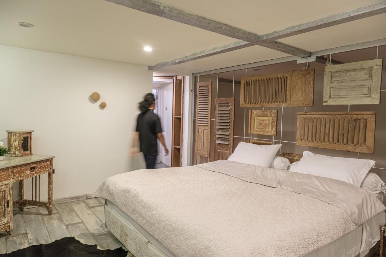 Ruth'S Bed & Breakfast Lembang Esterno foto